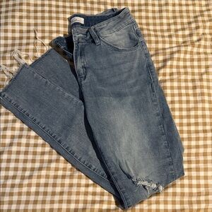 KanCan Distressed Ankle Jeans in Blue